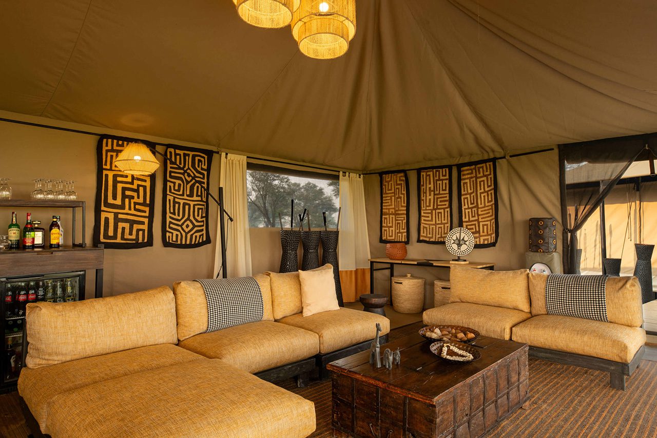 Ubuntu Camp Lounge in Main Area